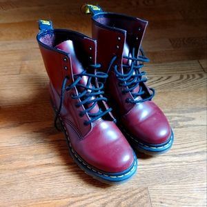 Dr. Martens boots (Air Wair)
